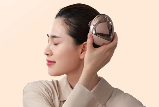 Giao mùa và những cơn đau đầu, mất ngủ – Giải pháp từ máy massage đầu Breo
