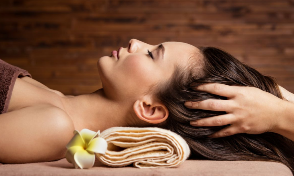 rung toc sau sinh massage da dau ket hop serum co thuc su giam rung toc 5